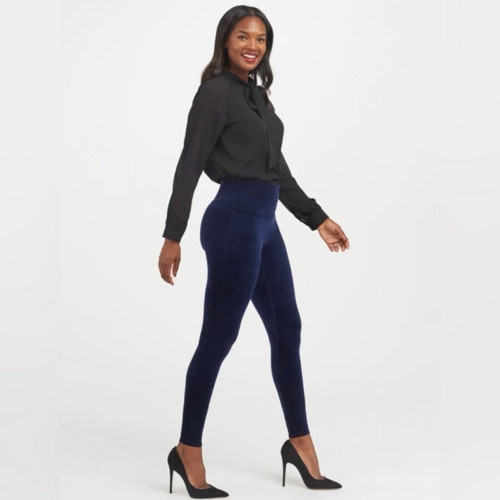 Spanx Velvet Leggings in Lapis Night in Medium